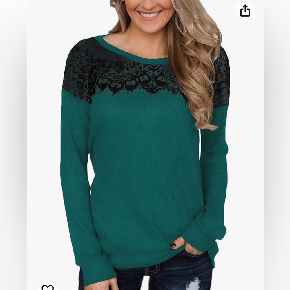 LONG SLEEVE SHIRT SIZE XL 
MACHINE WASH. 60% POLYESTER 35%COTTON 5%SPANDEX